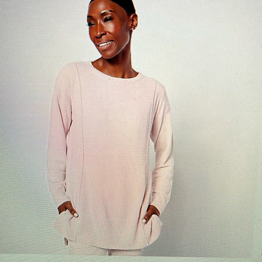 Barefoot dreams, cozychic ultra light raised seam tunic size large ￼